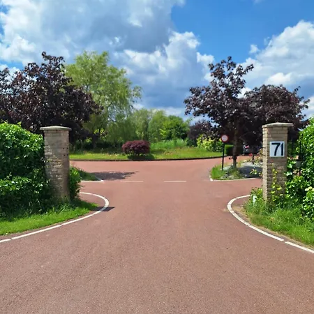 샬레 Bright With Hot Tub Near Breda Molenschot