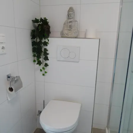 Bright With Hot Tub Near Breda