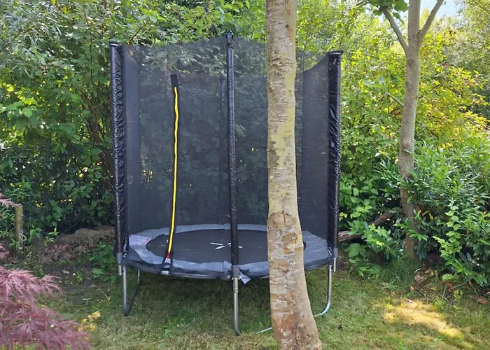 샬레 Bright With Hot Tub Near Breda *