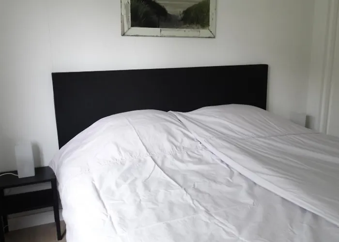 샬레 Bright With Hot Tub Near Breda *