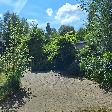 Bright With Hot Tub Near Breda Шале Molenschot